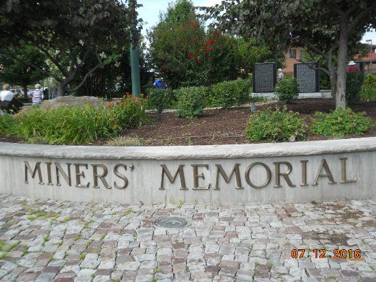 Miner's Memorial in Immigrant Park